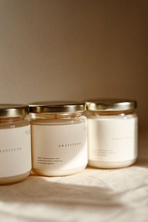 Soy wax candles on linen with minimal label Design, Decoration, Aesthetic Candles, Minimal Candles, Scented Candles, Aromas, Candle Branding, Lotion Candles, Designer Candles