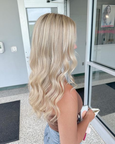 Extensions, Blonde Highlights, Balayage, Blondes, White Blonde Highlights, Light Blonde Highlights, Icy Blonde, Warm Blonde Highlights, Light Ash Blonde Hair