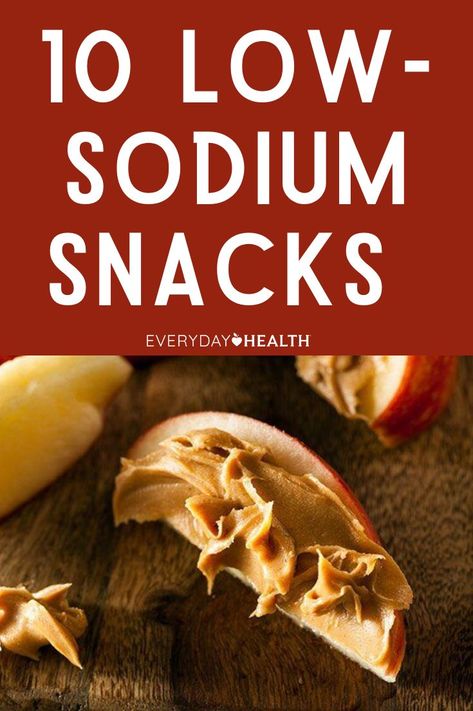 When you need to satisfy between-meal munchies, do you automatically reach for a salty snack? For many of us it’s the bags of pretzels and potato chips that call our name from the vending machine midafternoon. But the snack favorites tend to be high in sodium, a mineral that we should be limiting in our diets. Pretzel, Healthy Snacks, Snacks, Healthy Recipes, No Sodium Foods, Low Sodium Snacks, Low Salt Snacks, Salty Snacks, Low Sodium Diet