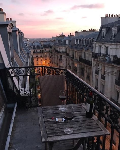 aesthetic paris and travel image <img alt= src="https://data.whicdn.com/images/349161261/original Instagram, Fotos, Fotografie, Ilustrasi, Dekorasyon, Paris Dream, Paris Aesthetic, Voyage, Views