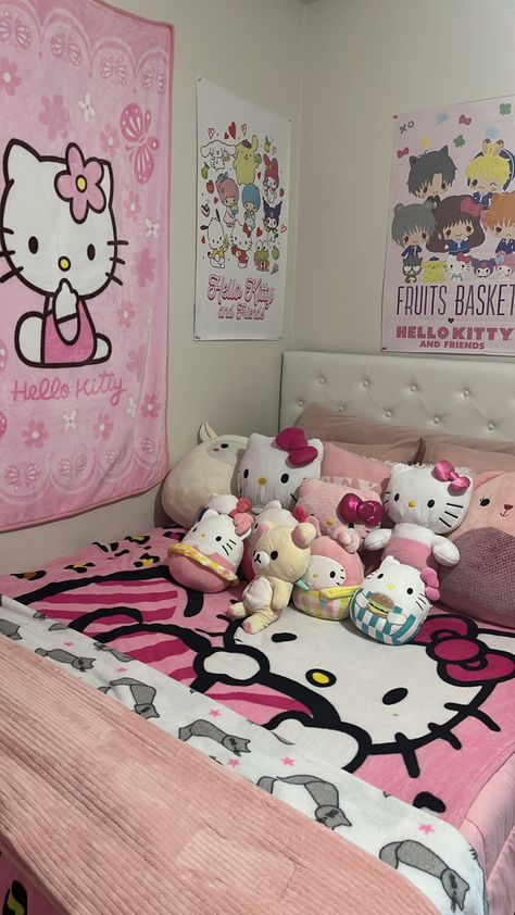 Kawaii, Hello Kitty Room Decor, Pink Room Decor, Cute Room Decor, Hello Kitty Room Aesthetic, Cute Bedroom Decor, Cute Room Ideas, Sanrio Room Decor, Girly Room