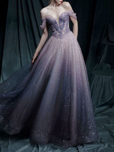 Prom Dresses, Haute Couture, Prom Dress Inspiration, Pretty Prom Dresses, Dark Purple Ball Gown, Purple Gown Elegant, Vestidos De Fiesta, Dark Purple Gown, Purple Gowns