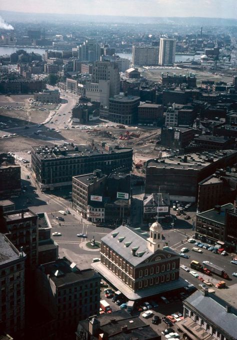 39 Color Photos That Document Everyday Life of Boston in the 1960s ~ vintage everyday Cambridge, Boston, Colorado, West End, New England, Favorite Places, Boston Skyline, Vintage Photographs, In Boston