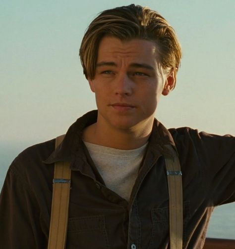 Which Leonardo DiCaprio Character Are You? I'm Jack Dawson (Titanic)  You’re loyal, cultured, and not afraid of taking risks. Your friends look up to you because you’re strong, funny, and a seriously talented artist. Ian Harding, Young Leonardo Dicaprio, Adam Brody, Matthew Perry, Leonardo Dicaprio 90s, Jack Dawson, Jeremy Sumpter, Leonardo Dicapro, Leonardo