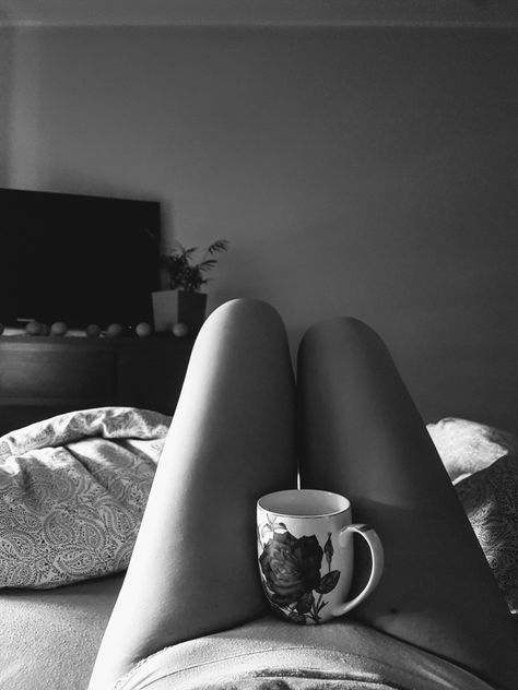 #morning #coffee #cup #bedsheet #legs #blackandwhite #photography #aestethic #bed #smooth #rose #bedroom Morning Coffee Photography, Coffee In Bed, Morning Coffee, Coffee Girl, Coffee Photography, Nude Photography, Boudoir Photoshoot