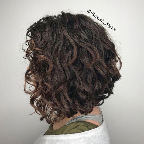 Angled Curly Black Bob With Chocolate Highlights #curlyhairstyles #hairstylesforshortcurlyhair Long Curly Bob, Wavy Bob Haircuts, Haircuts For Curly Hair, Bob Haircut Curly, Curly Bob Hairstyles, Curly Hair Cuts, Long Bob Hairstyles, Thick Hair Styles, Wavy Bob Hairstyles