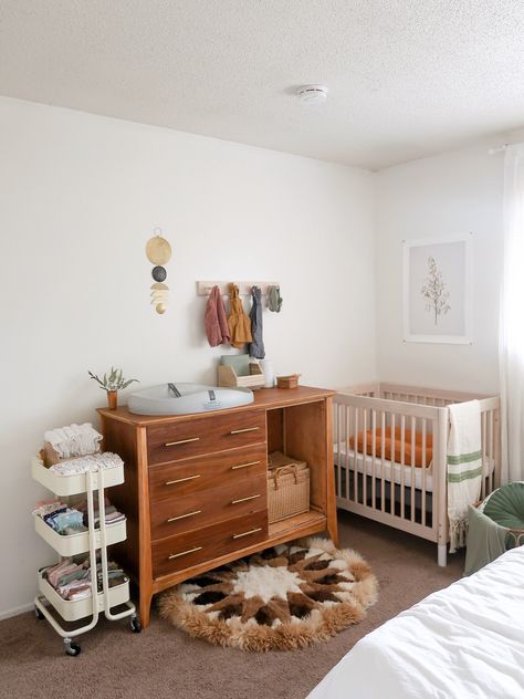 a neutral and minimal corner nursery in our bedroom — Tinted Green Home Décor, Nursery Nook, Nursery Room Design, Nursery Room, Baby Room Design, Nursery Ideas, Baby Room Decor, Shared Nursery, Kids Nursery Ideas
