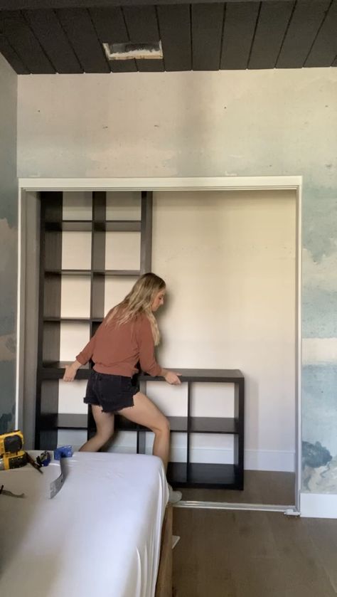 Give your small closet a makeover with this $200 Ikea shelves hack! Ikea, Interior, Ikea Hacks, Wardrobes, Small Closet Organization Diy, Ikea Closet Shelves, Small Closet Organization Bedroom, Ikea Closet Hack, Closet Organization Diy
