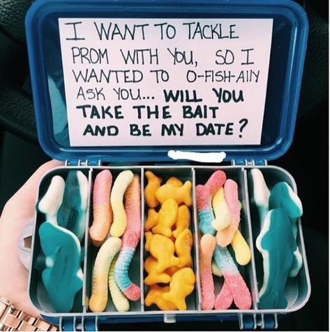 Diy, Prom, High School, Paris, Instagram, Cute Homecoming Proposals, Fishing Promposal, Cute Prom Proposals, Promposal Ideas For Him