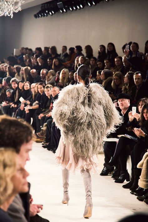 Ralph Lauren shows his fall 2014 collection at New York Fashion Week Fashion Sketchbook, Vintage, Vogue, Fashion Models, Fashion, High Fashion, Models, Fashion Dream Job, School Fashion