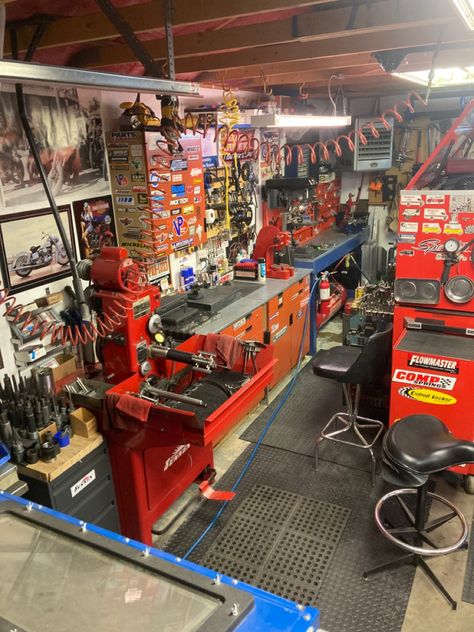 Mechanic Garage, Mechanic Shop, Motorcycle Garage, Garage Tools, Motorcycle Workshop, Hangar, Autos, Welding Shop, Metal Shop