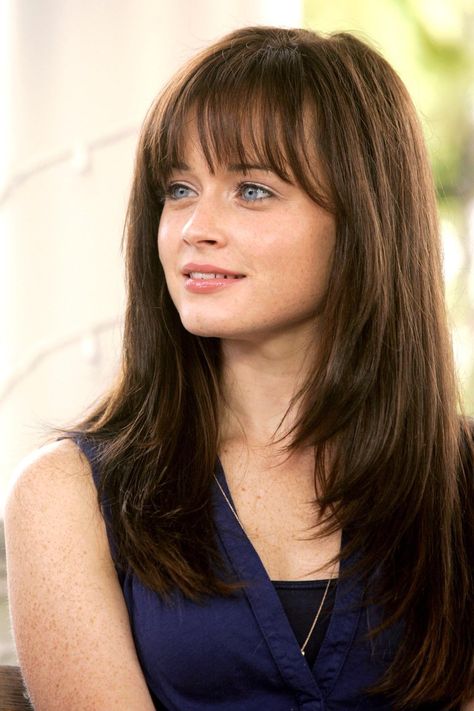 BEST: Rory Gilmore (Alexis Bledel) on Gilmore Girls Gilmore Girls, Inspiration, Alexis Bledel, Rory Gilmore, Rory Gilmore Hair, Selena, Style, Breton, Allure
