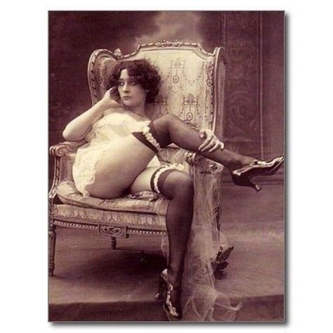 Another Saucy Edwardian Era Woman Posing On A French Postcard. Circa Early 1910s People, People Leave, Just For Fun, Historia, Media, Erotic, Erotica, Fotografia, Fotografie