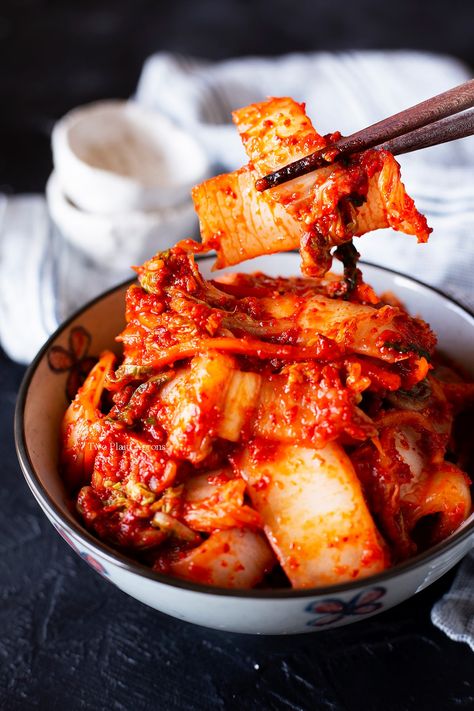Fresh Kimchi (Geotjeori) | Two Plaid Aprons Healthy Recipes, Foodies, Snacks, Kimchi Recipe, Fermented Kimchi, Korean Dishes, Best Korean Food, Korean Food, K Food