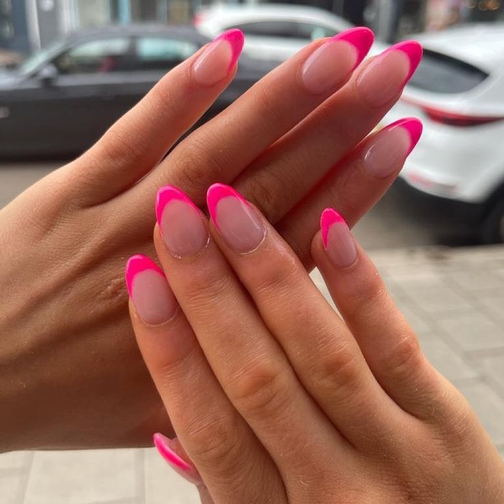 hot-pink-french-tip-nails-25 Cute Nails, Cute Simple Nails, Ongles, Pretty Nails, Cute Acrylic Nails, Haar, Cute Gel Nails, Nail Tips, Simple Acrylic Nails