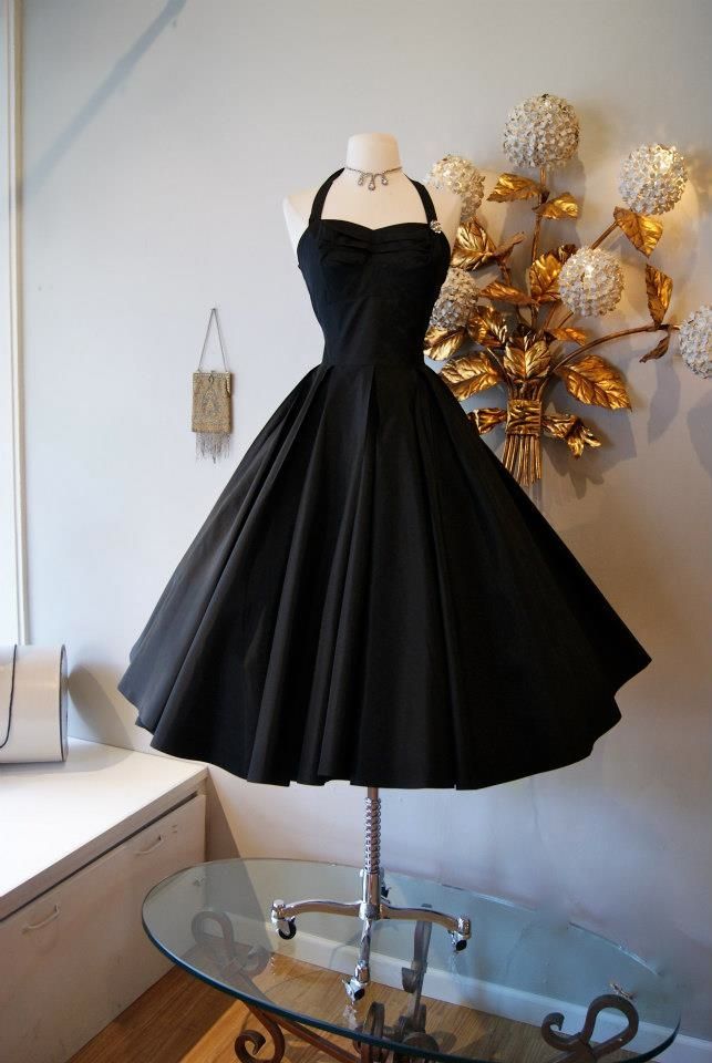 Outfits, 1950s, Vintage Fashion, Vintage Dresses, Vintage Outfits, Black Dress, Fashion Dresses, 20's Dress, Dream Dress