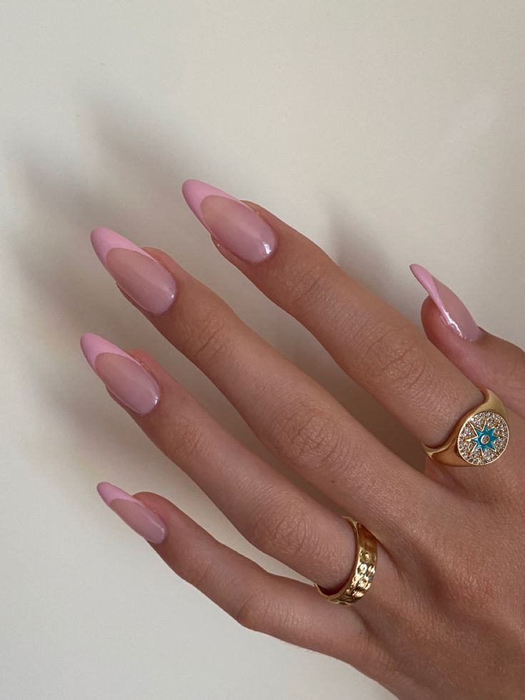 nails inspo, pink nails, summer nails, classy nails, barbie nails, pink, y2k nails, aesthetic nails, spring nails, manicure Nude Nails, Nail Designs, Neutral Nails, Nails Inspiration, Nail Inspo, Classy Acrylic Nails, Nail Colors, Cute Almond Nails, Nails Design With Rhinestones