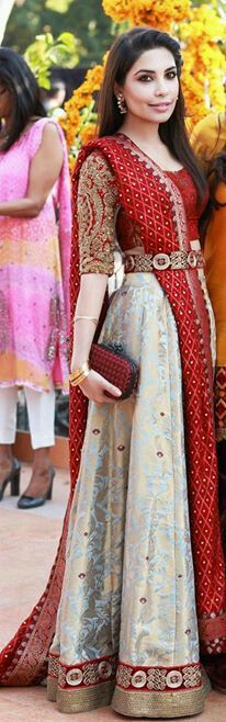 Bollywood Fashion, Pakistani Dresses, Suits, Bollywood, Hijab, Asian Dress, Desi Dresses, Pakistani Fashion, Hindu