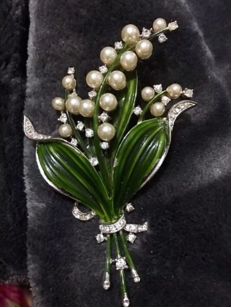 Trifari Alfred Phillipe Enamel and Swarovski Lily Of The Valley Brooch *SOLD* Jewellery Making, Horn, Vintage Jewelry, Antique Jewelry, Trifari Jewelry, Vintage Jewellery, Jewelery, Vintage Jewels, Vintage Brooches