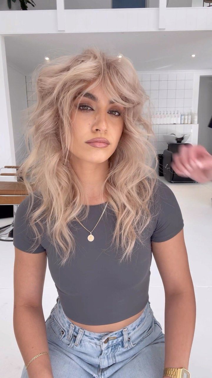 Belinda Lee Mills on Instagram: “This is one of my fave styles ever!!!! Living for this mushroom blonde too 🍄 Coloured using @evopro Styled with my desert island tool.…”