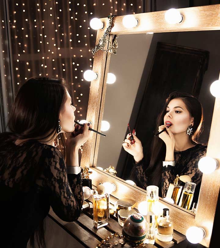 Dressing Table, Girls Mirror, Mirror Photography, Fotografia, Fotos, Hollywood Makeup Mirror, Aesthetic Interior Design, Beauty Room, Vanity