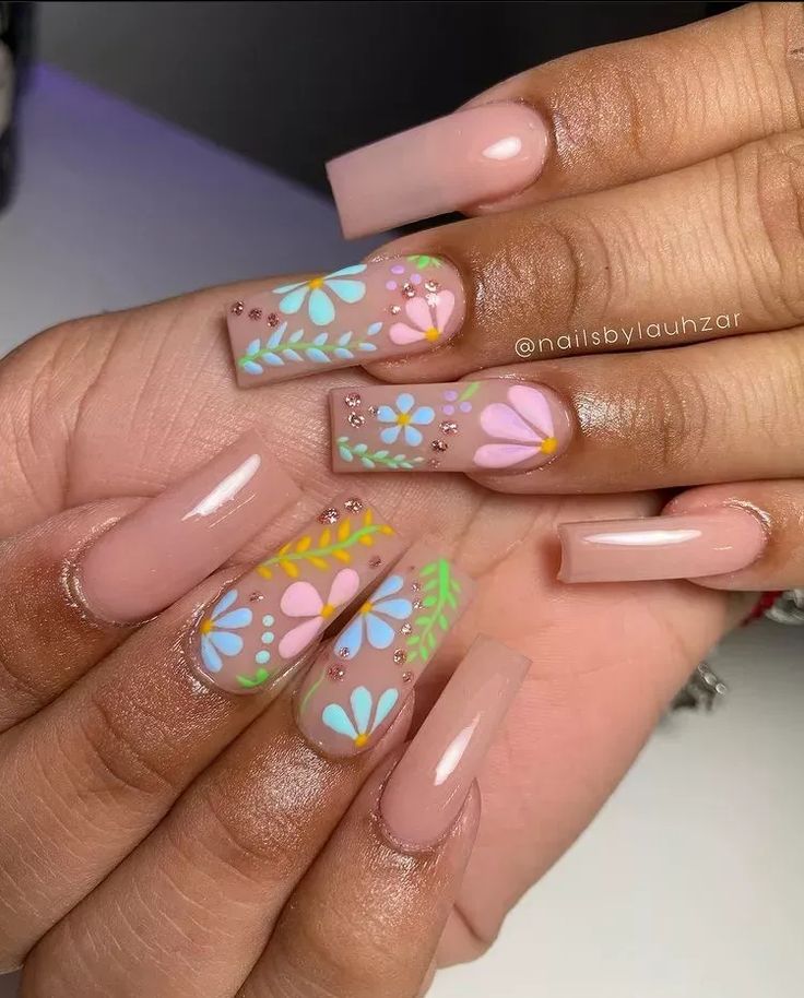 Who doesn’t love flowers? Get these flower nail designs painted on your nails for a pretty look! These are perfect for spring but honestly, you can rock them any time of the year. 52 Flower Nail Designs to Try Source: cheyennesnails_ Source: karin.nailedit Source: gisellanails Source: ewiloving.nails Source: lina_lackiert Source: nailsbyj03 Source: daytime.studio Source: julienails_stalbans […] Nail Ideas, Acrylic Nail Designs, Design, Nail Designs, Cute Acrylic Nail Designs, Cute Acrylic Nails, Summer Acrylic Nails, Flower Nail Designs, Square Acrylic Nails