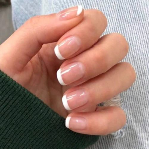 Short white French tips Cute Fake Nails Acrylic Square False Nails Square Oval Nails, White Tip Nails, French Tip Nail Designs, White Nail Designs, French Tip Nails, French Tip Acrylic Nails, French Tip Gel Nails, Acrylic Nail Tips, Nail Tips