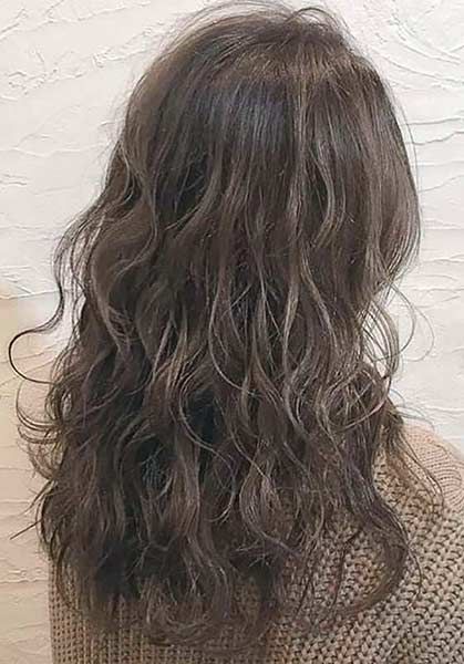 40 Styles To Choose From When Perming Your Hair Gaya Rambut, Haar, Perms, Wavy Perm, Shaggy, Medium Hair Styles, Capelli, Mohawk, Trending Hairstyles
