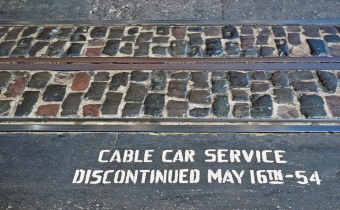 Notice of service discontinuation painted along the cable car tracks. Walt Vielbaum photo. 