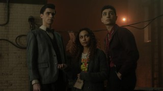 ‘Dead Boy Detectives’ Review: Netflix’s YA Comic Adaptation Is an Overstuffed Delight