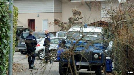 Police search in Talloires