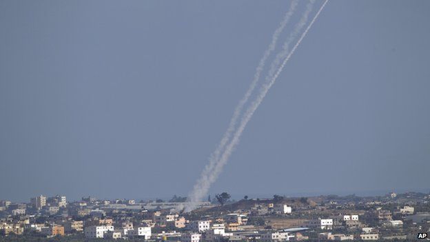 A rocket fired by Palestinian militants from inside Gaza Strip makes its way towards Israel, seen from the Israel Gaza Border, Wednesday (16 July 2014)