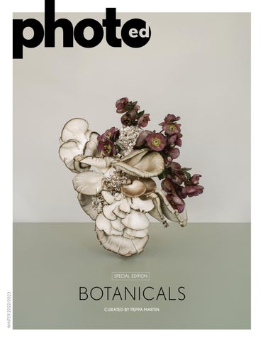 Cover of "photoED Magazine - WINTER 2022/23 - Botanicals"