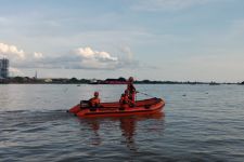 Kernet Speed Boat Semoga Jaya Hilang di Sungai Musi, Basarnas Palembang Terjunkan Personel - JPNN.com