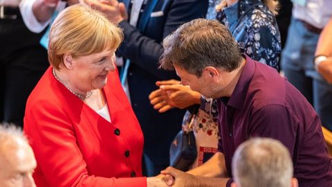 Würdigung zum 70: Robert Habeck mag den feinen Spott von Angela Merkel
