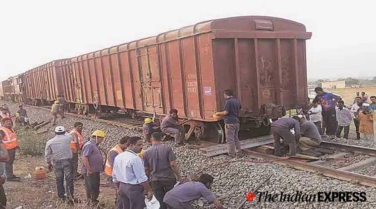 aurangabad train accident, migrants killed, migrants train accident, Train accident, india lockdown, coronavirus, aurangabad train accident live, maharashtra train accident, train accident, in Maharashtra