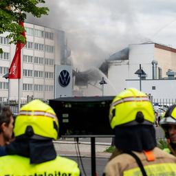 Archivbild: Großbrand in Berlin Lichterfelde in einem Industriekomplex der Diehl Group. (Quelle: imago images/Schwarz)