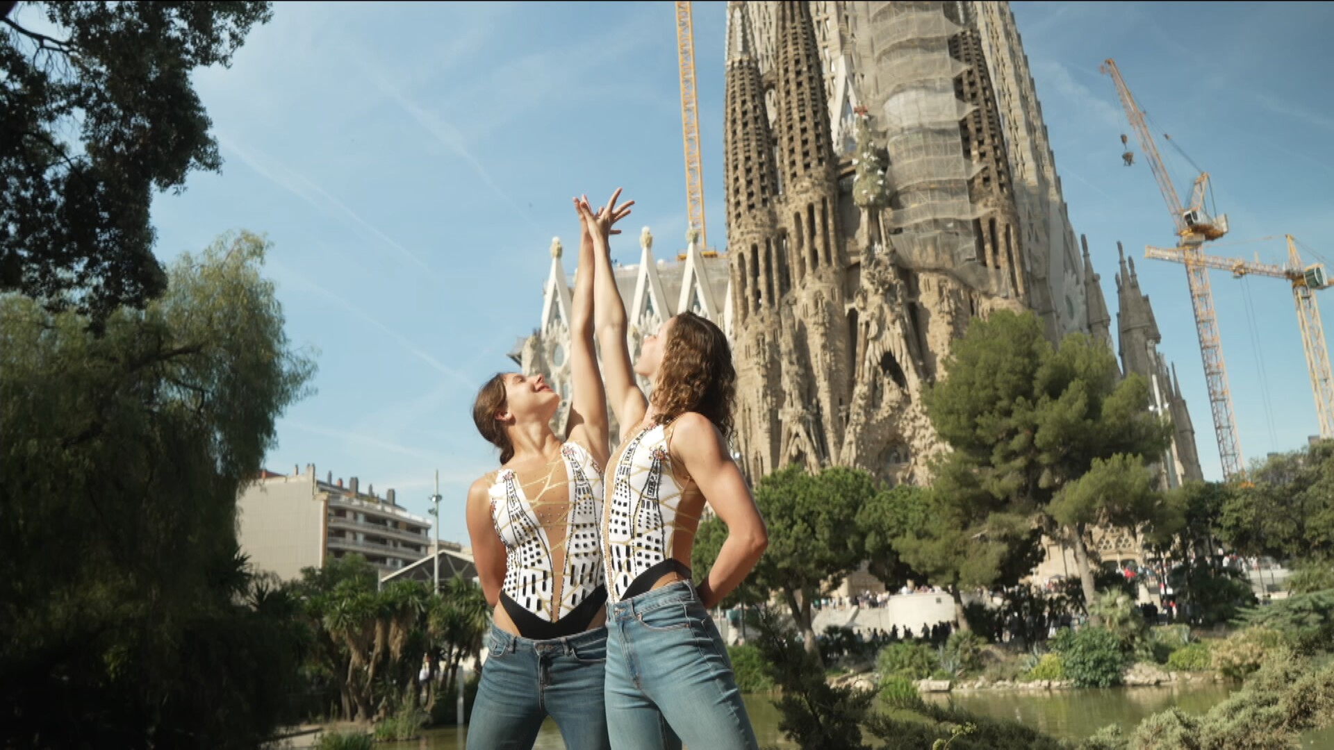Imatge de:La Sagrada Família, emblema del duo de natació artística per als JJOO de París