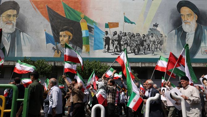 Una manifestació contra Israel a Teheran, pocs dies després de l'atac que va fer escalar la tensió a la regió