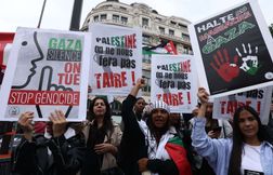 Des manifestants à Paris pour dénoncer les derniers bombardements à Rafah