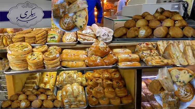 Dunya News Punjab bread prices down by up to Rs70, as govt shifts focus to bakery items