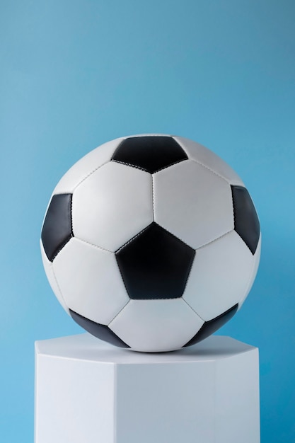 Вид спереди футбола и шестиугольной формы