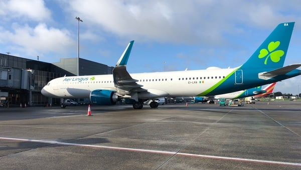Documents presented to Fórsa and SIPTU suggest Aer Lingus will impose a pay freeze until 2026 as it continues to lose €1m a day