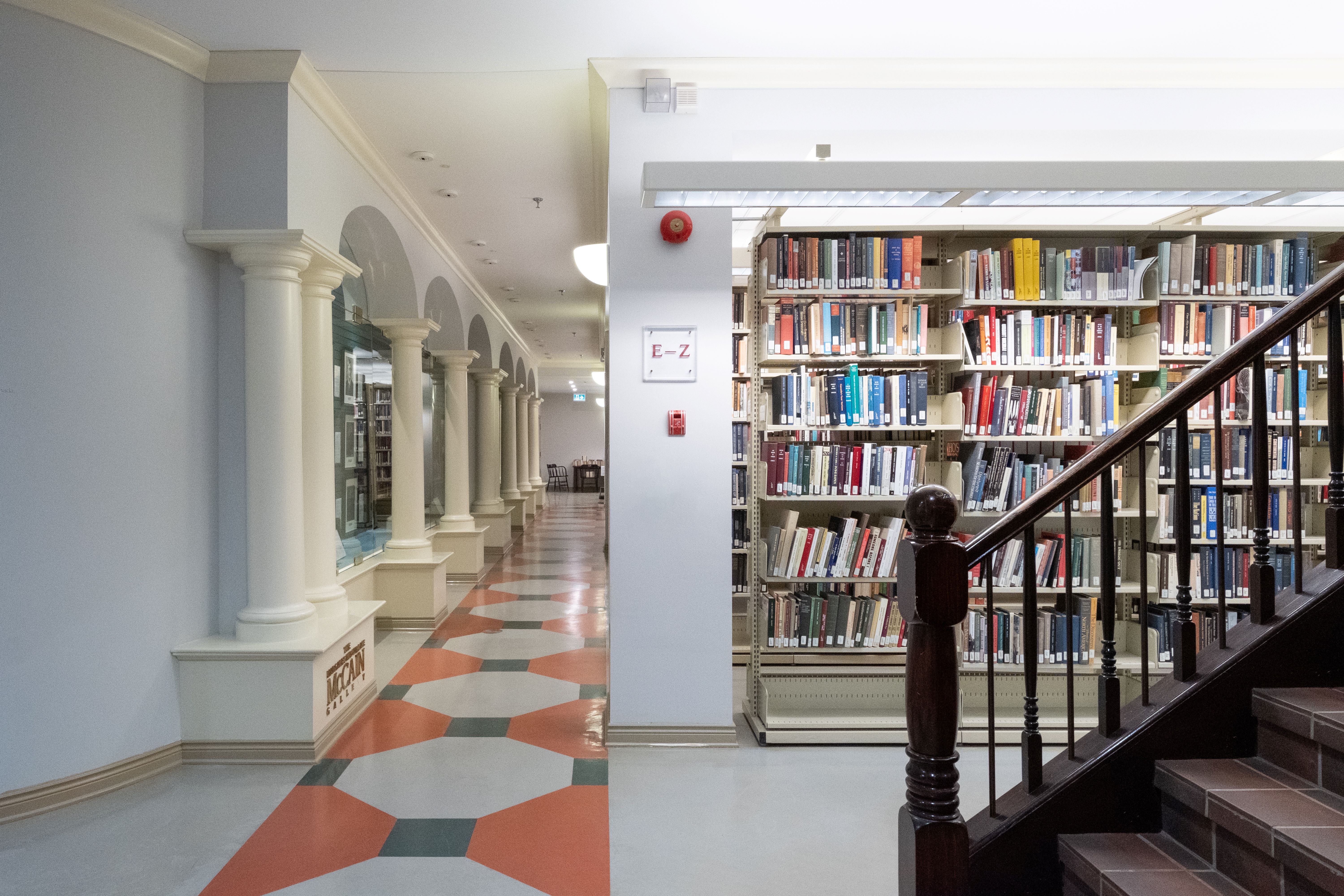 Photo of King's Library's lower level taken by Thomas Guignard in October 2023