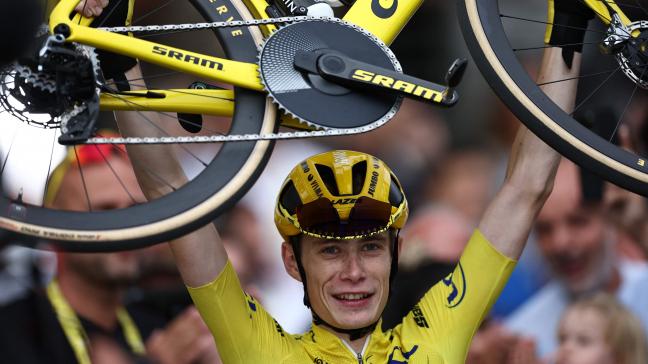 Jonas Vingegaard a validé sa deuxième victoire dans le Tour de France. PHOTO AFP