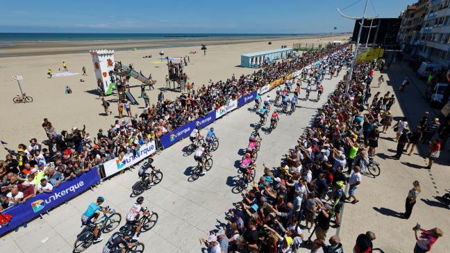 En 2022, le Tour de France était déjà passé par Dunkerque, avec un départ le long de la digue. PHOTO ARCHIVES JOHAN BEN AZZOUZ