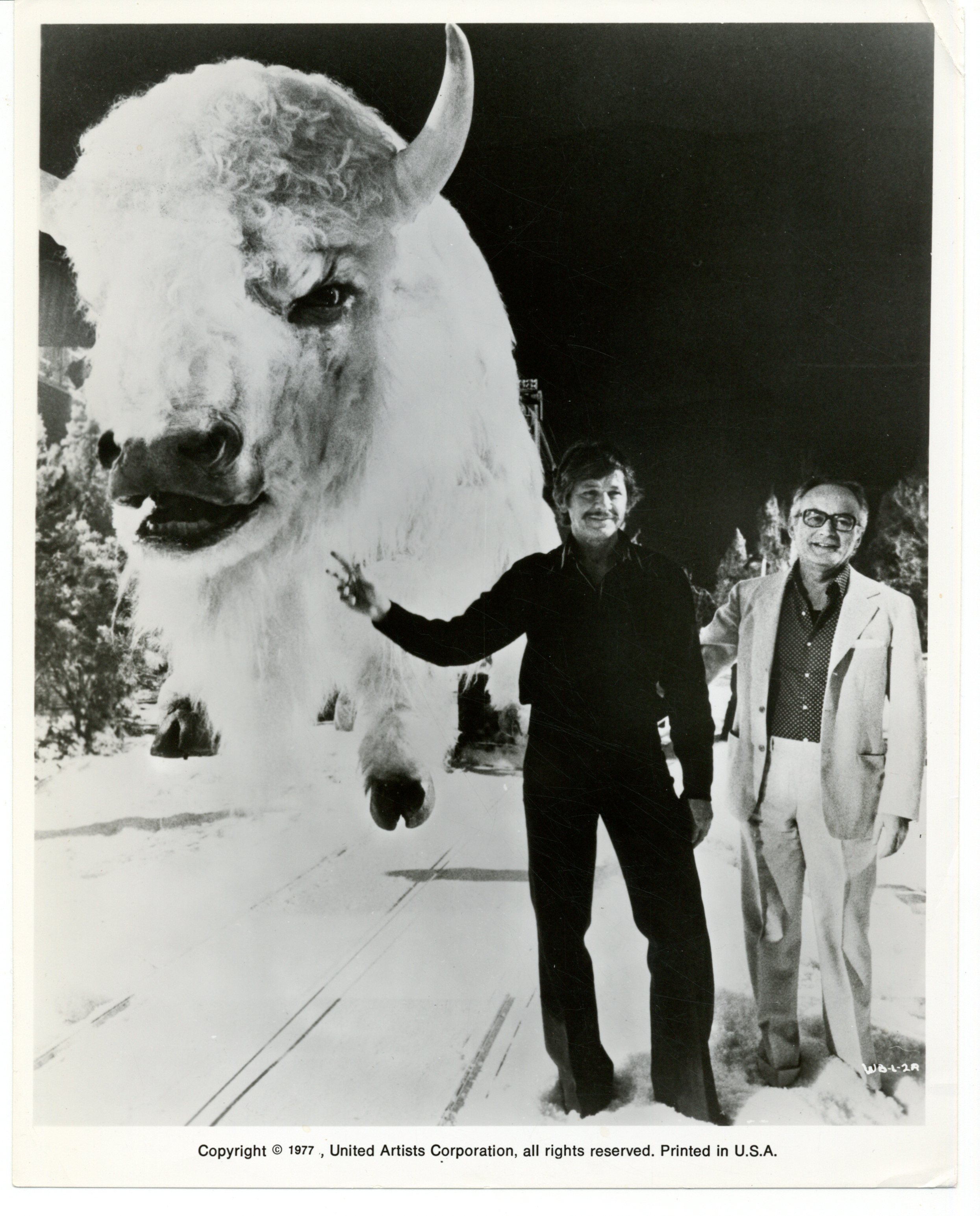 Charles Bronson and Dino De Laurentiis in The White Buffalo (1977)