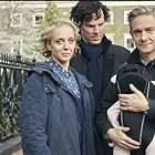 Amanda Abbington, Martin Freeman, and Benedict Cumberbatch in Sherlock (2010)