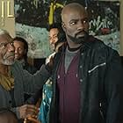 Vondie Curtis-Hall and Mike Colter in 2 Fathers (2019)