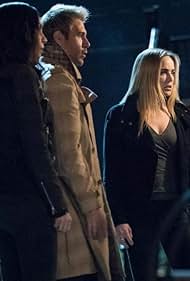 Matt Ryan, Courtney Ford, and Caity Lotz in DC's Legends of Tomorrow (2016)